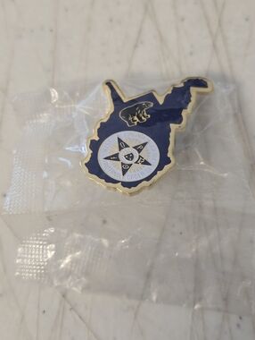 West Virginia Fraternal Order of Police Blue Enamel Gold Tone Lapel Pin Bear